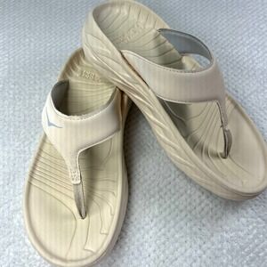 Hoka One One Ora Recovery Flip Flops Thong Sandals Women's Size 9 Comfort Beige